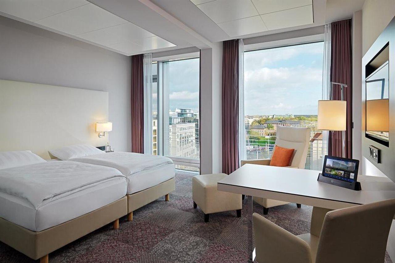 เรดิสัน บลู โฮเทล ไลพ์ซิช Hotel ไลป์ซิก ภายนอก รูปภาพ