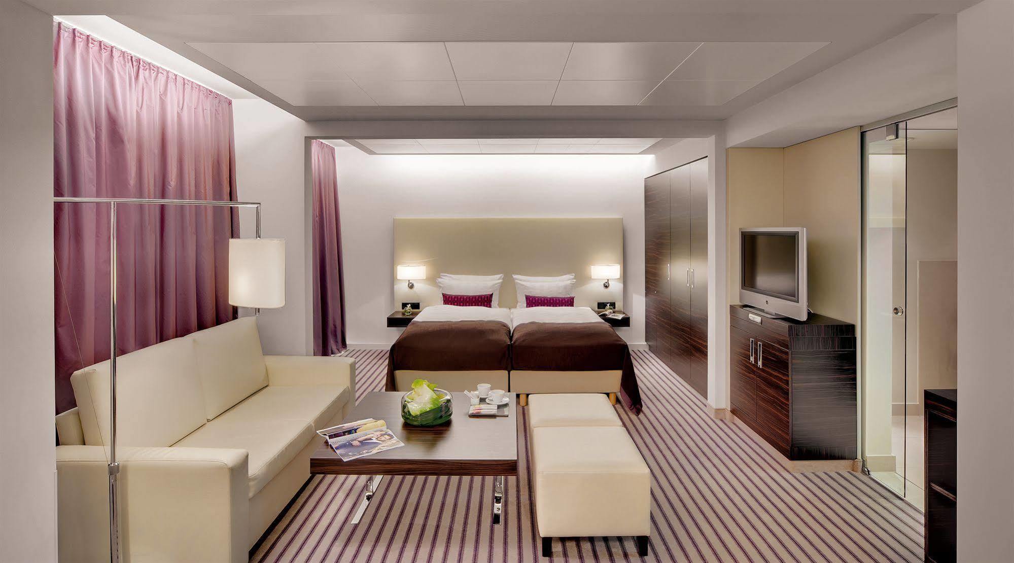 เรดิสัน บลู โฮเทล ไลพ์ซิช Hotel ไลป์ซิก ภายนอก รูปภาพ